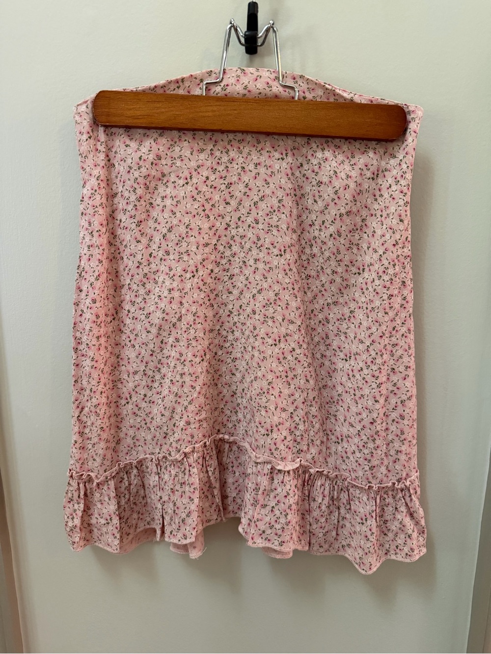 Brandy Melville Skirt Womens Small Pink Floral Ruffle Bottom Dainty One Size